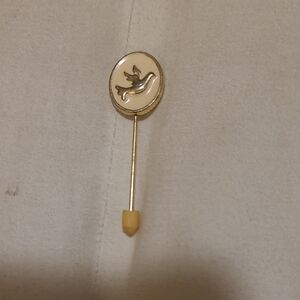 Gold and Cream Bird Lapel Pin - Decorative Stick Pin Vintage